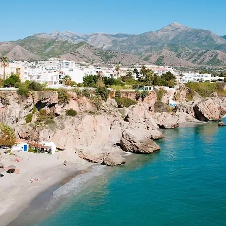 Apartament Competa Suites *