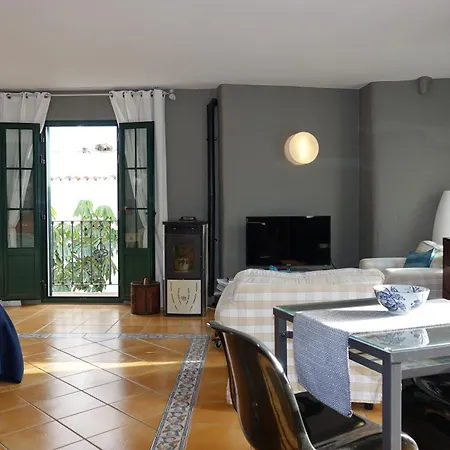 Competa Suites Apartament *