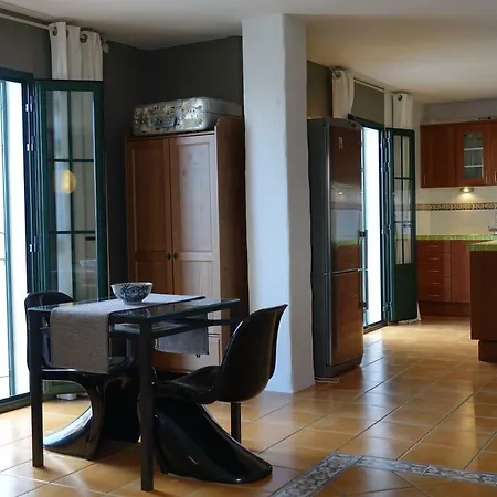 Competa Suites Апартаменты *
