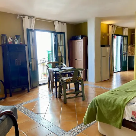 Apartamento Competa Suites *